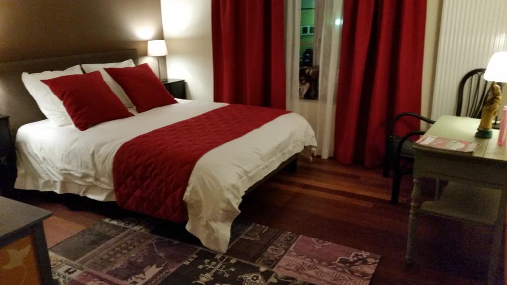 La Chouette Maison - Chambres D'Hotes Et Gite En Ville Remiremont Pokoj fotografie